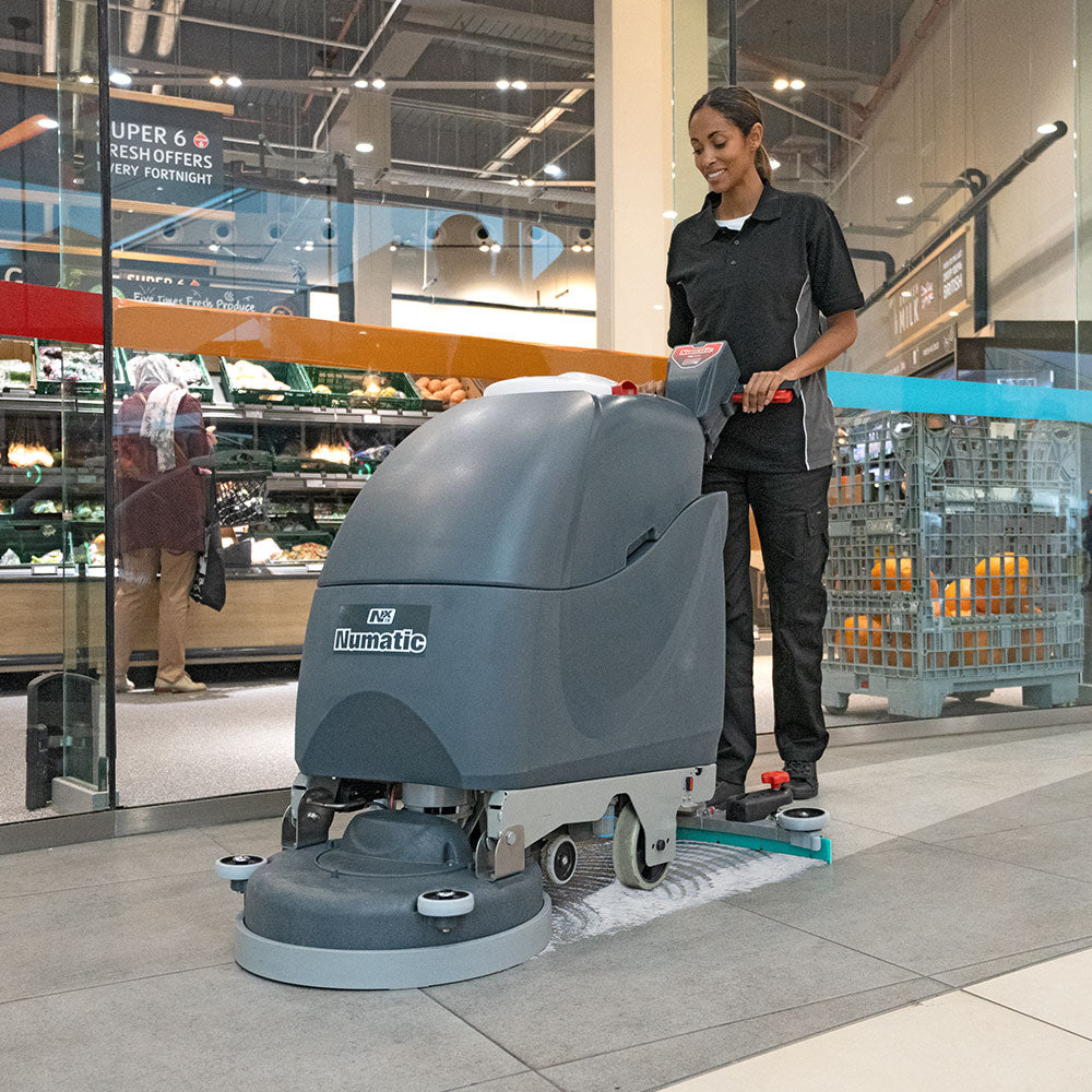 Numatic TBL4045 Scrubber Dryer (Battery)