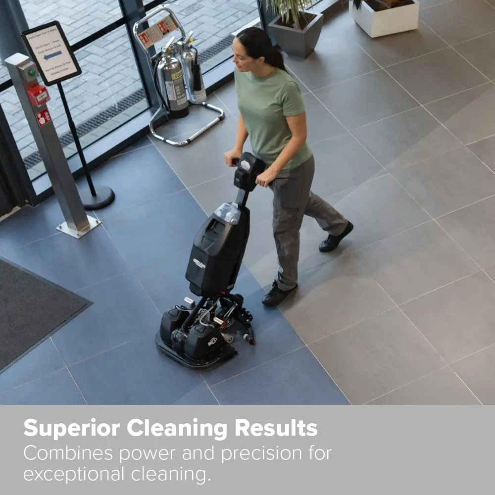 Numatic 440NXR Compact Scrubber Dryer (ReFlo Black)(Battery)