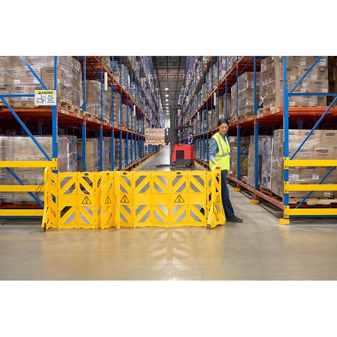 Rubbermaid Foldable Safety Barrier – 4m Length
