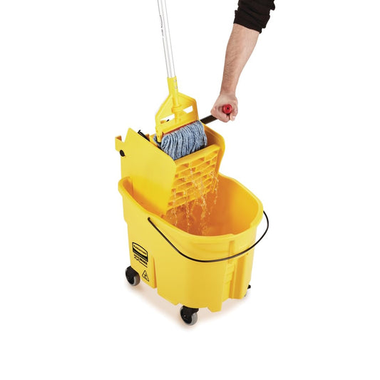 Rubbermaid WaveBrake 33L Side Press Bucket and Wringer, Yellow